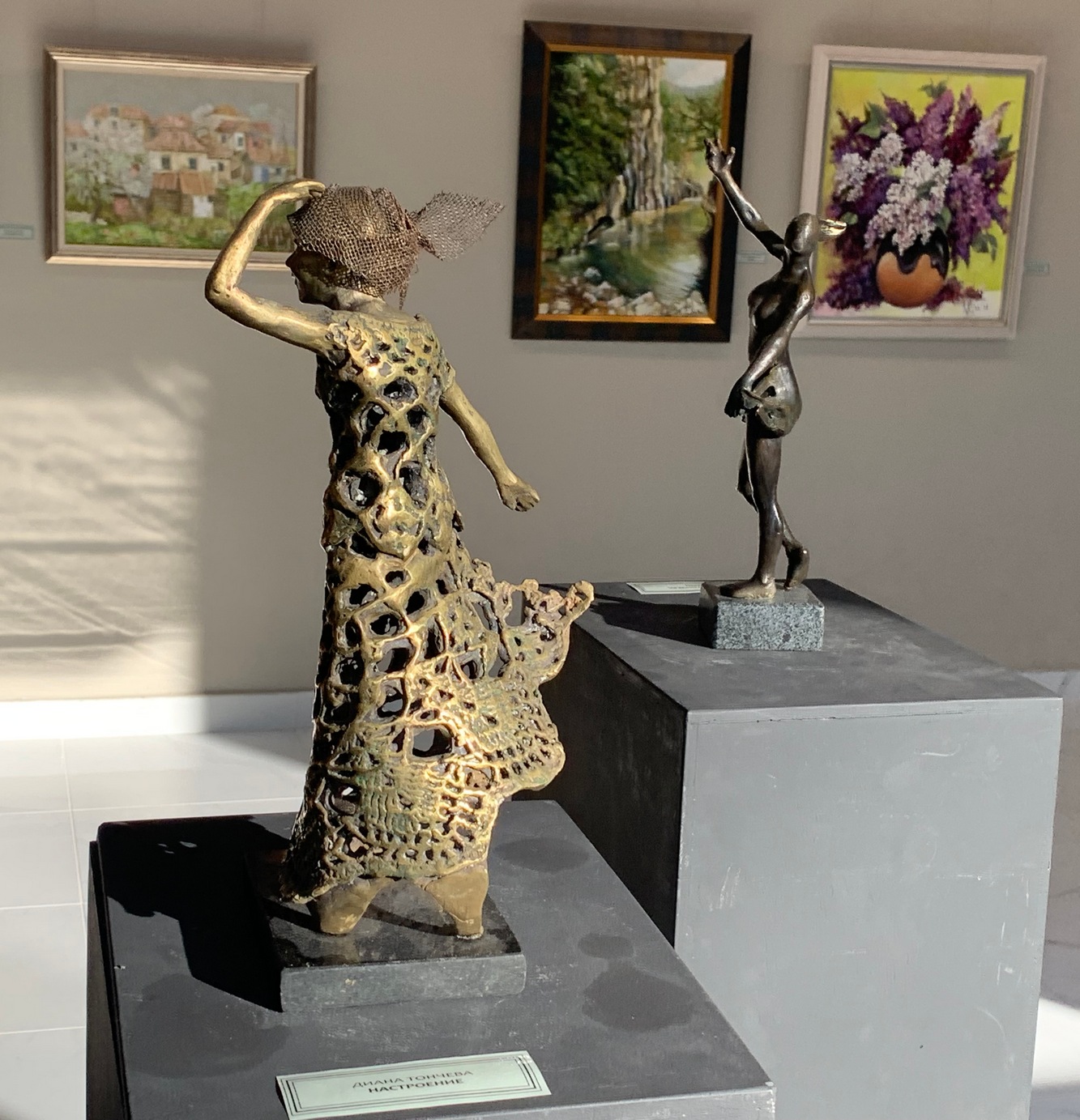 Откриха Пролетен салон 2023 на плевенските художници/СНИМКИ/